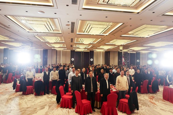 《同心致远·共创辉煌》热烈祝贺泰安市福建商会8周年庆典活动圆满成功